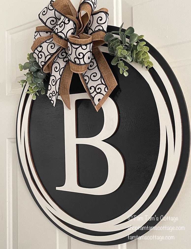 Custom Monogram Door Hanger with Elegant Bow – Personalized Decor