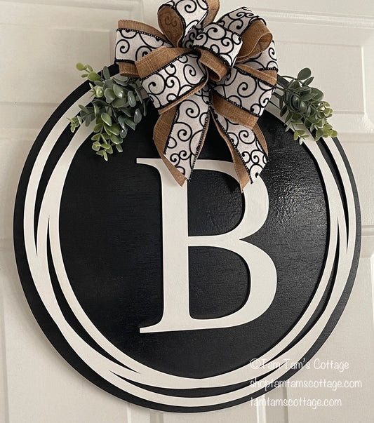 Custom Monogram Door Hanger with Elegant Bow – Personalized Decor